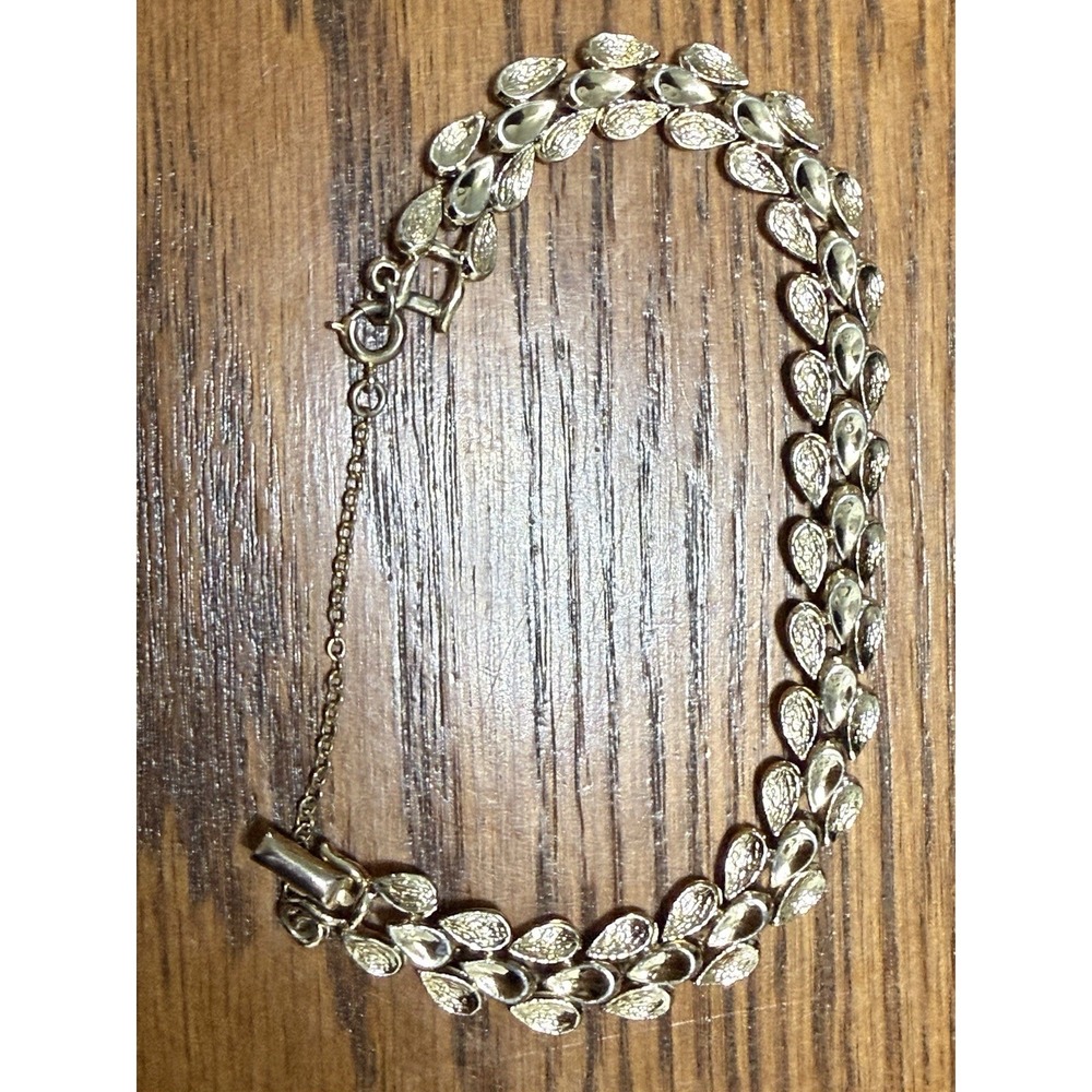 Vtg Signed CORO Leaf Floral Gold Tone Bracelet Safety Chain